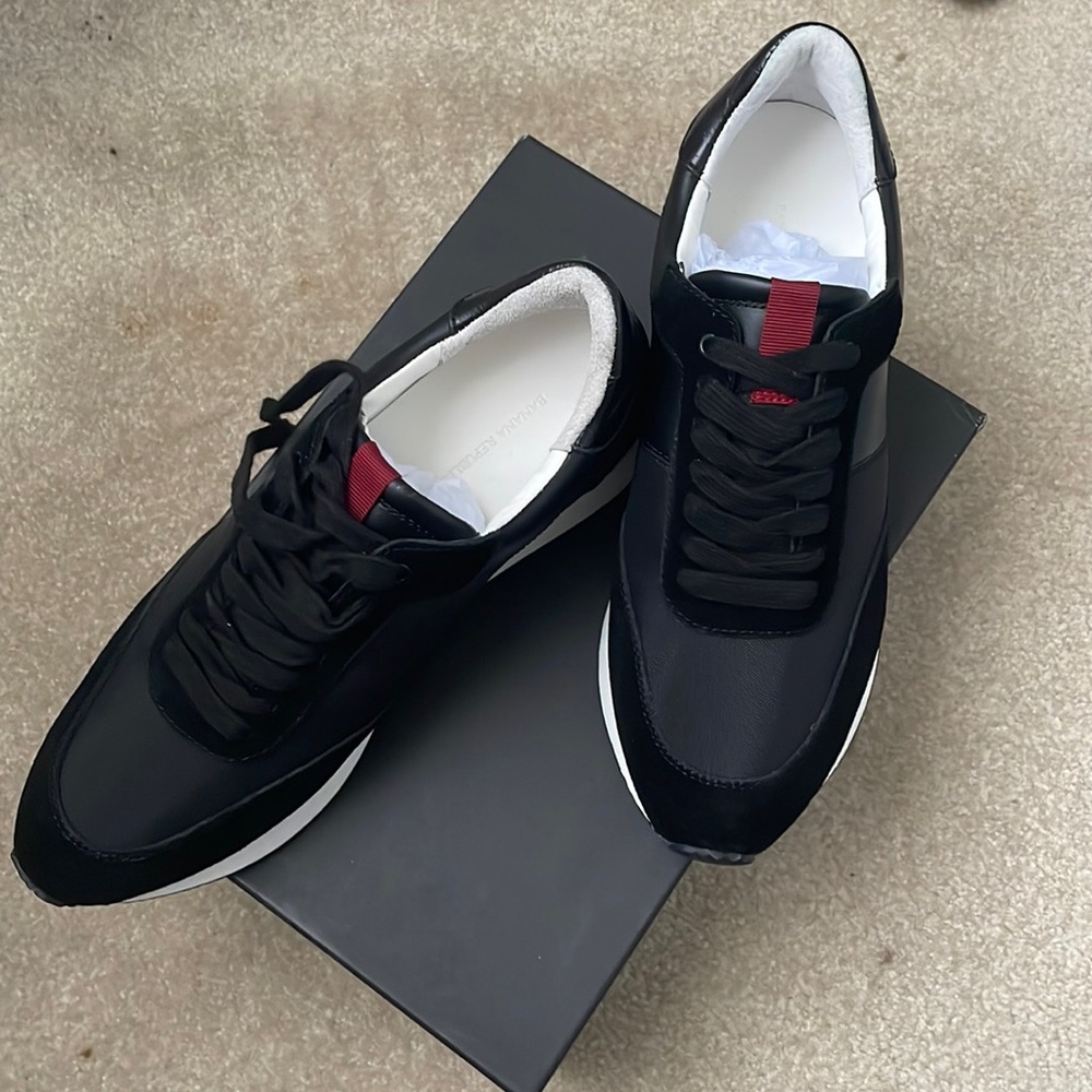Black Banana Republic sneakers - Sz 9.5M